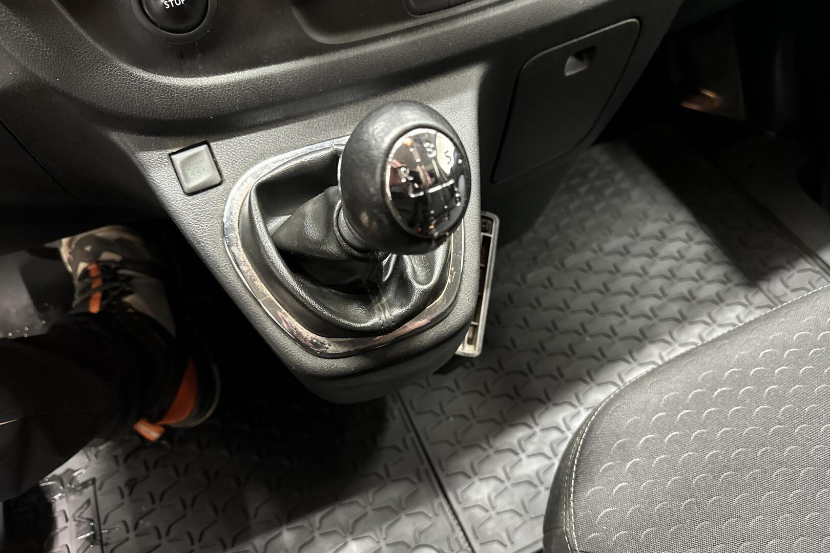 OPEL Vivaro 2019