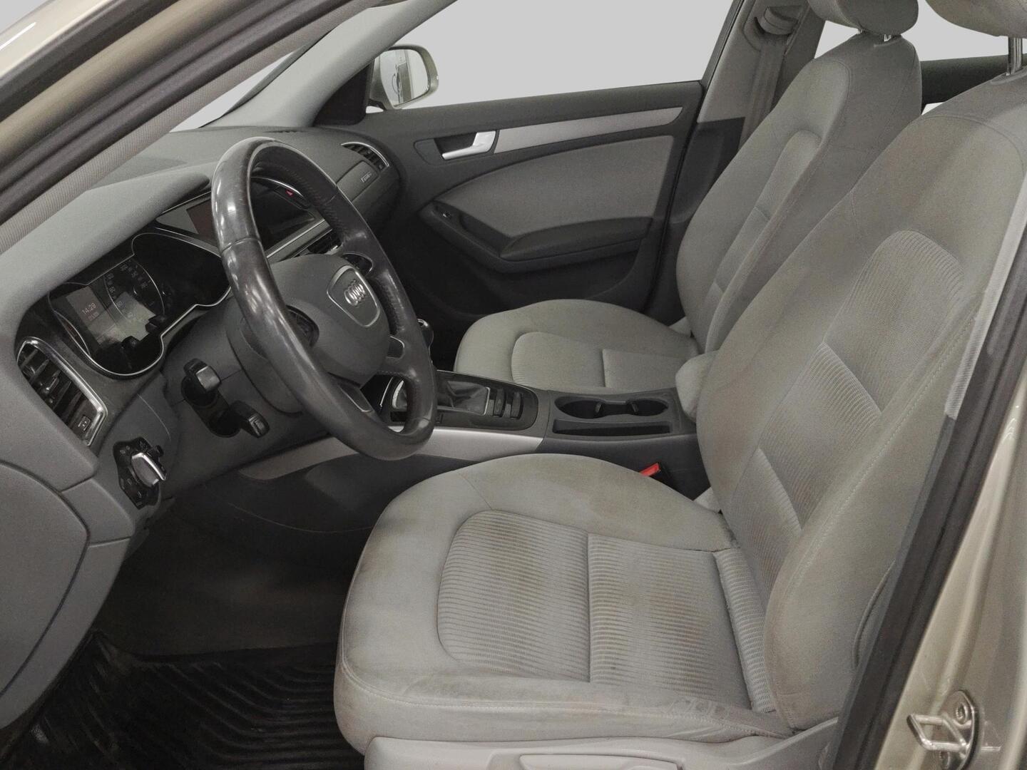 AUDI A4 2013