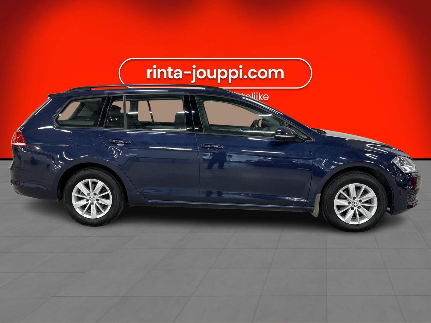 VOLKSWAGEN Golf 2016