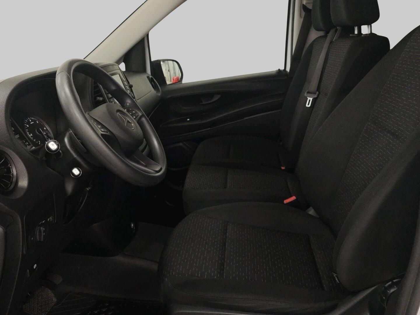 MERCEDES-BENZ VITO 2022