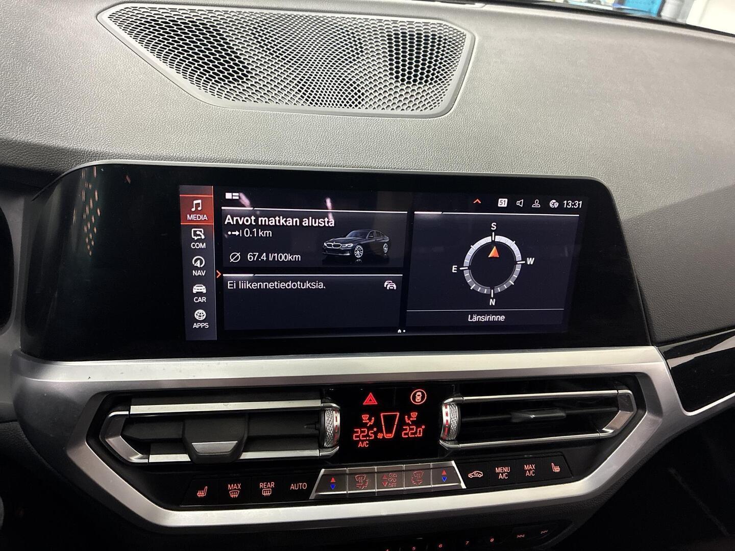 BMW 330 2019