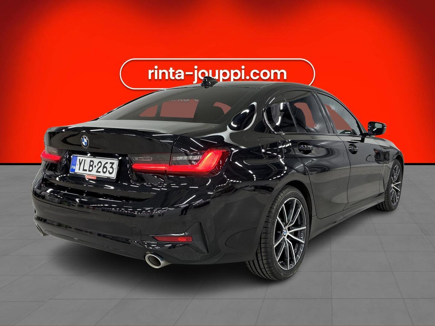 BMW 330 2019