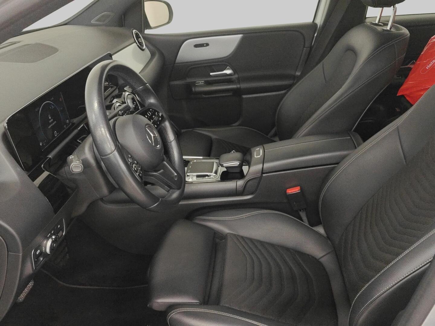 MERCEDES-BENZ B 2019