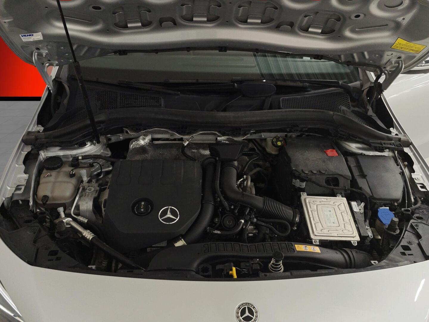 MERCEDES-BENZ B 2019