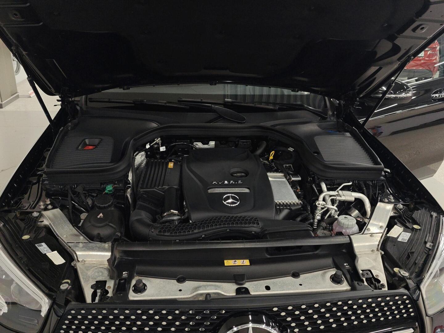 MERCEDES-BENZ GLC 2020
