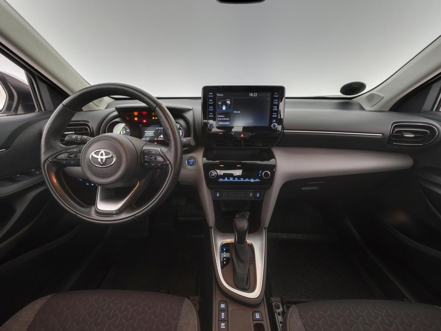 TOYOTA YARIS CROSS 2022
