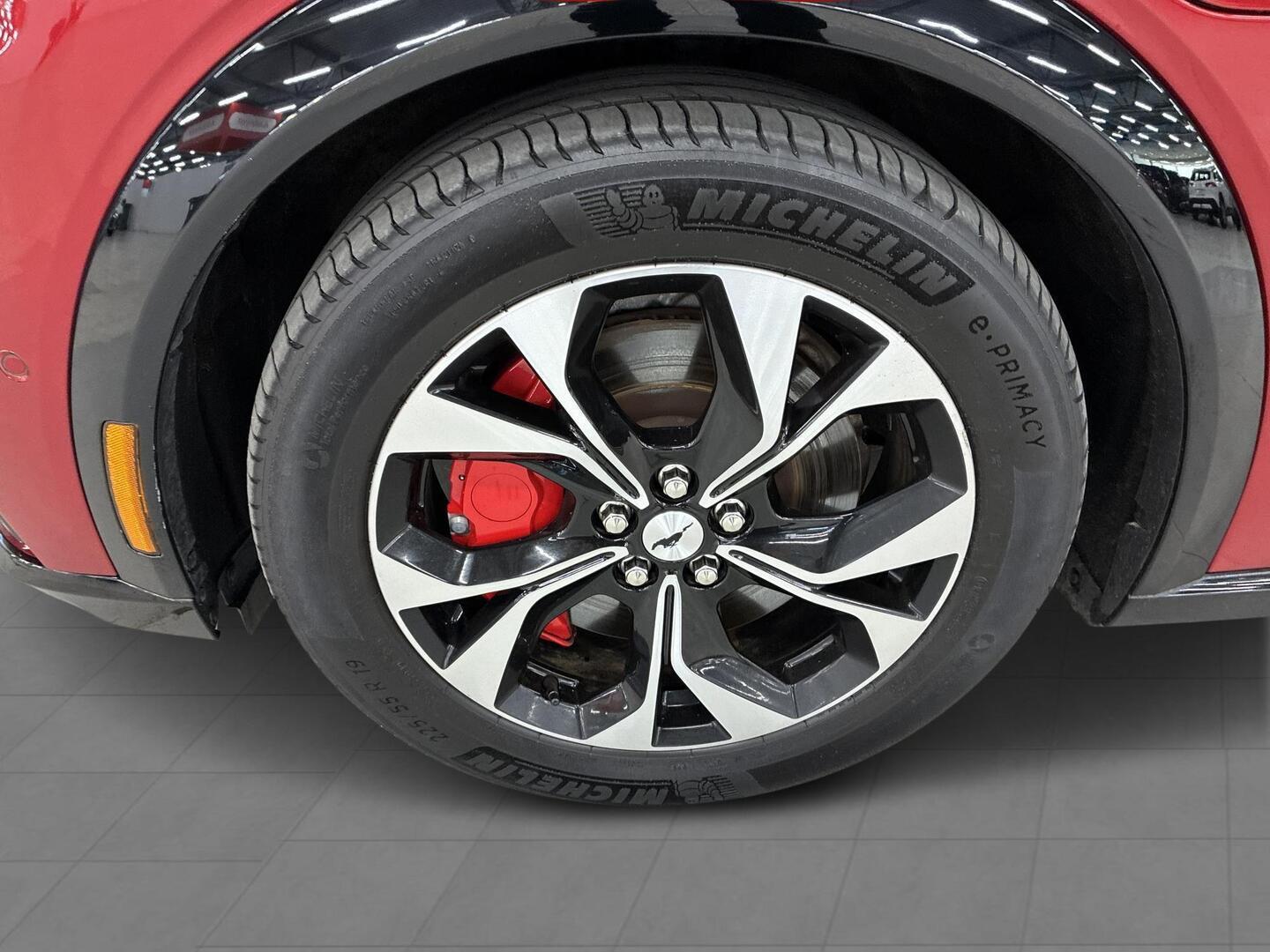 FORD MUSTANG MACH-E 2021