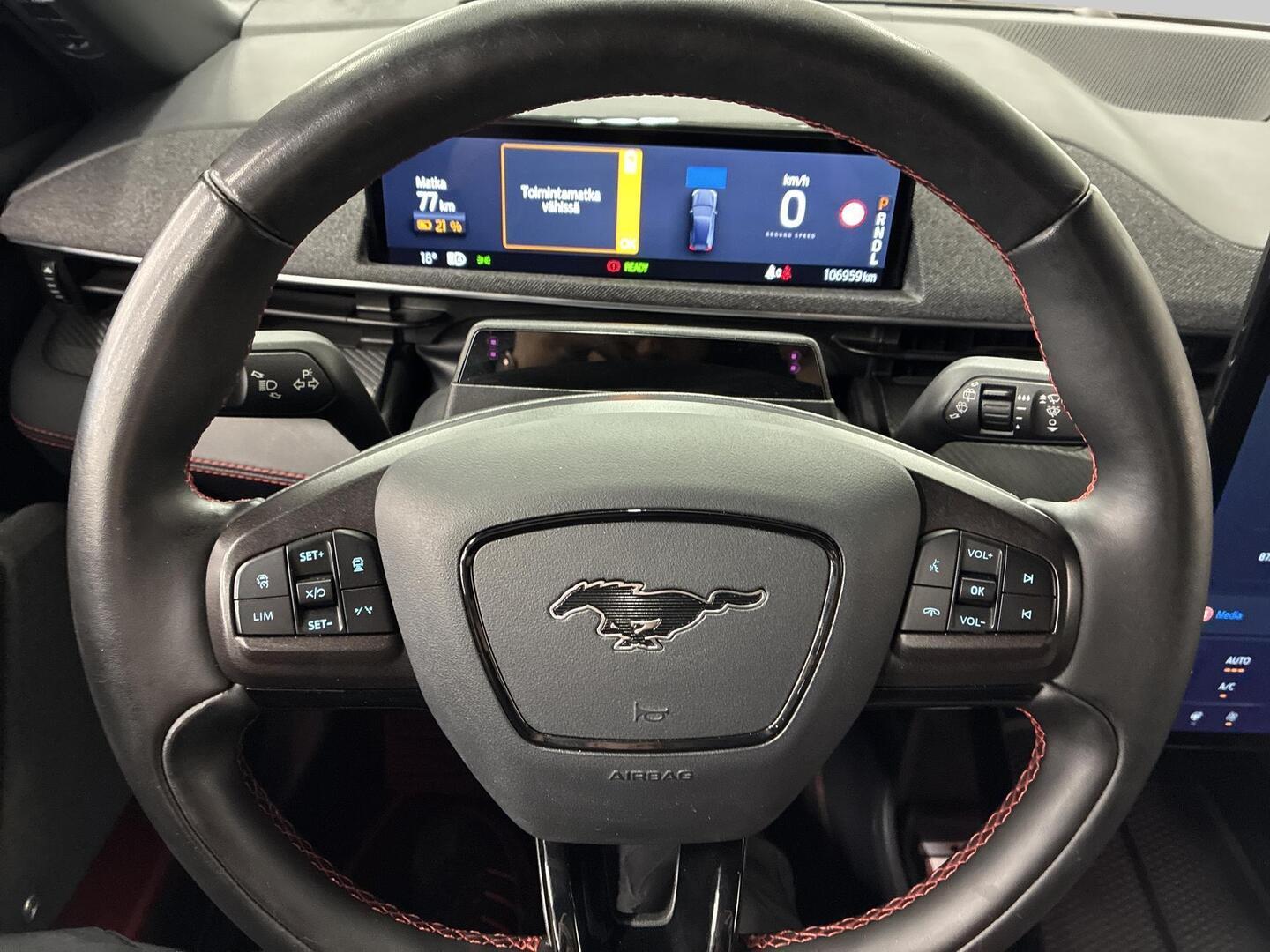 FORD MUSTANG MACH-E 2021