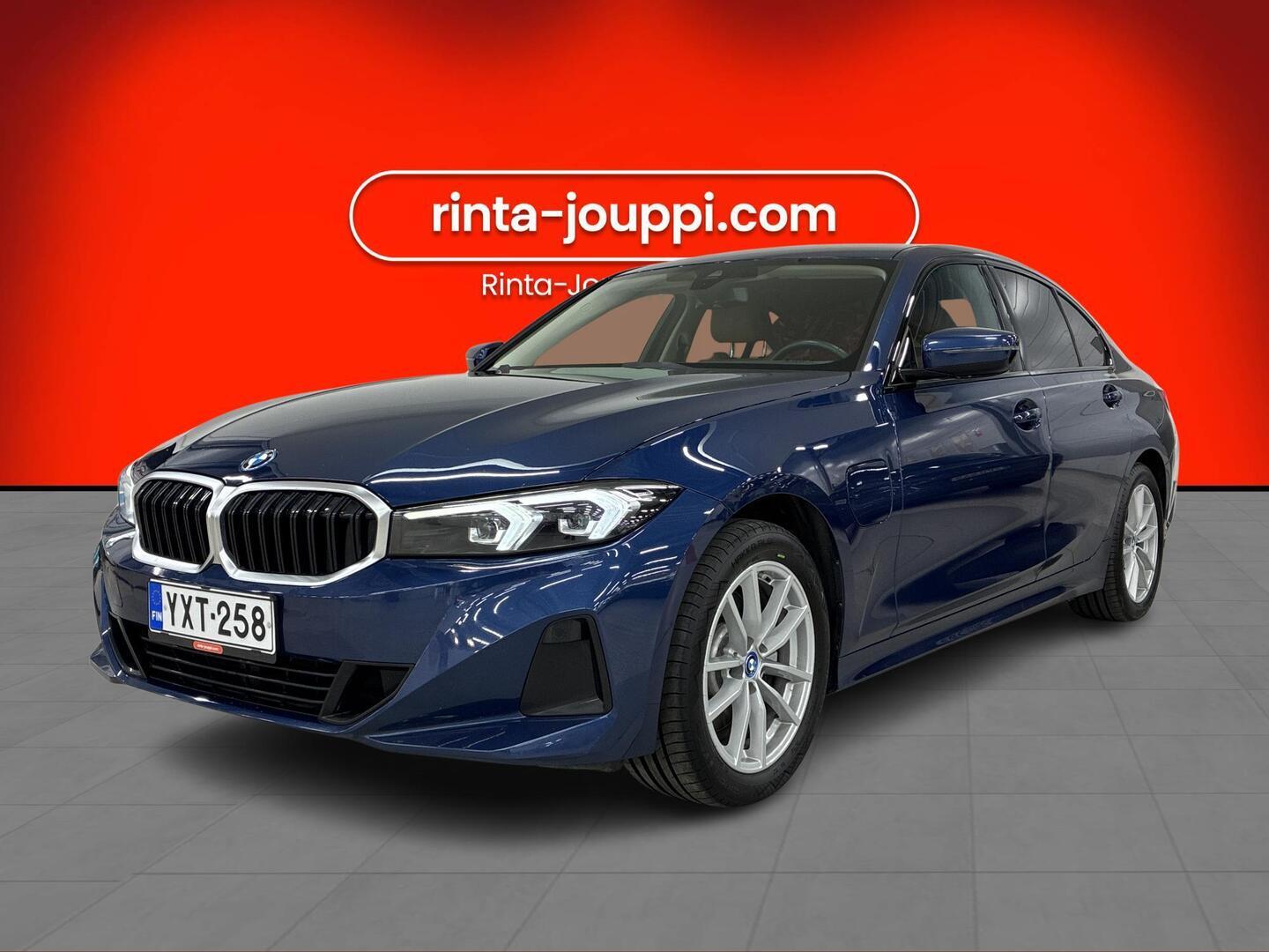 BMW 330 2024