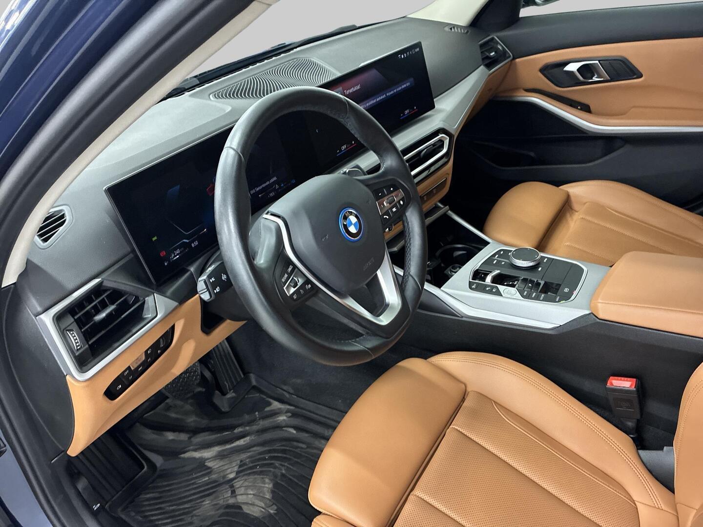 BMW 330 2024