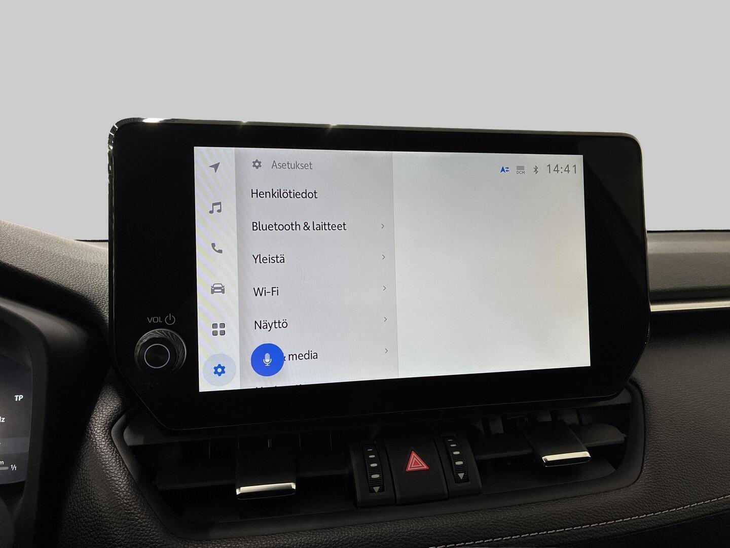 TOYOTA RAV4 2024