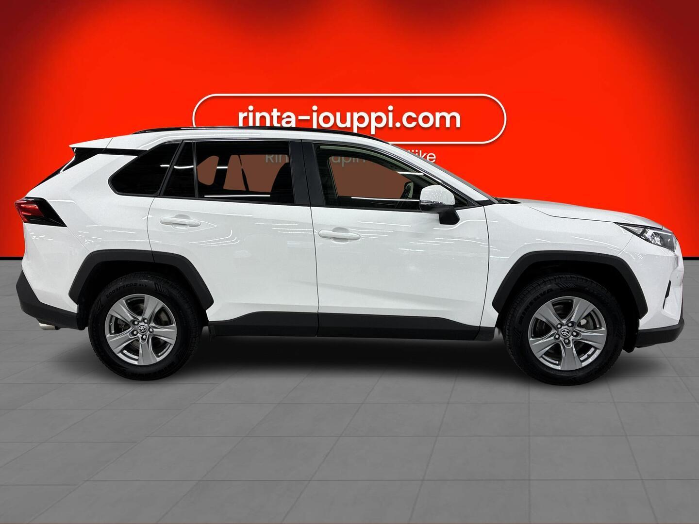TOYOTA RAV4 2024