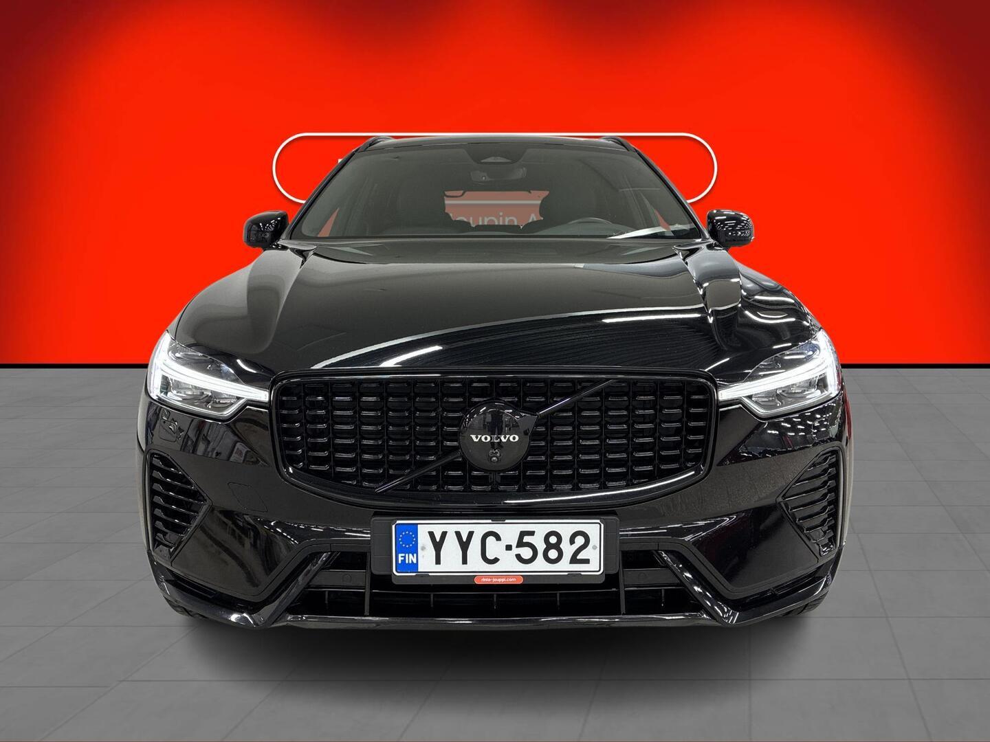 VOLVO XC60 2024
