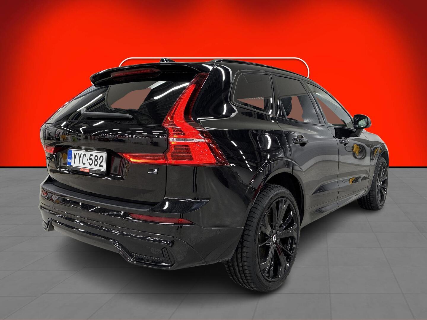 VOLVO XC60 2024