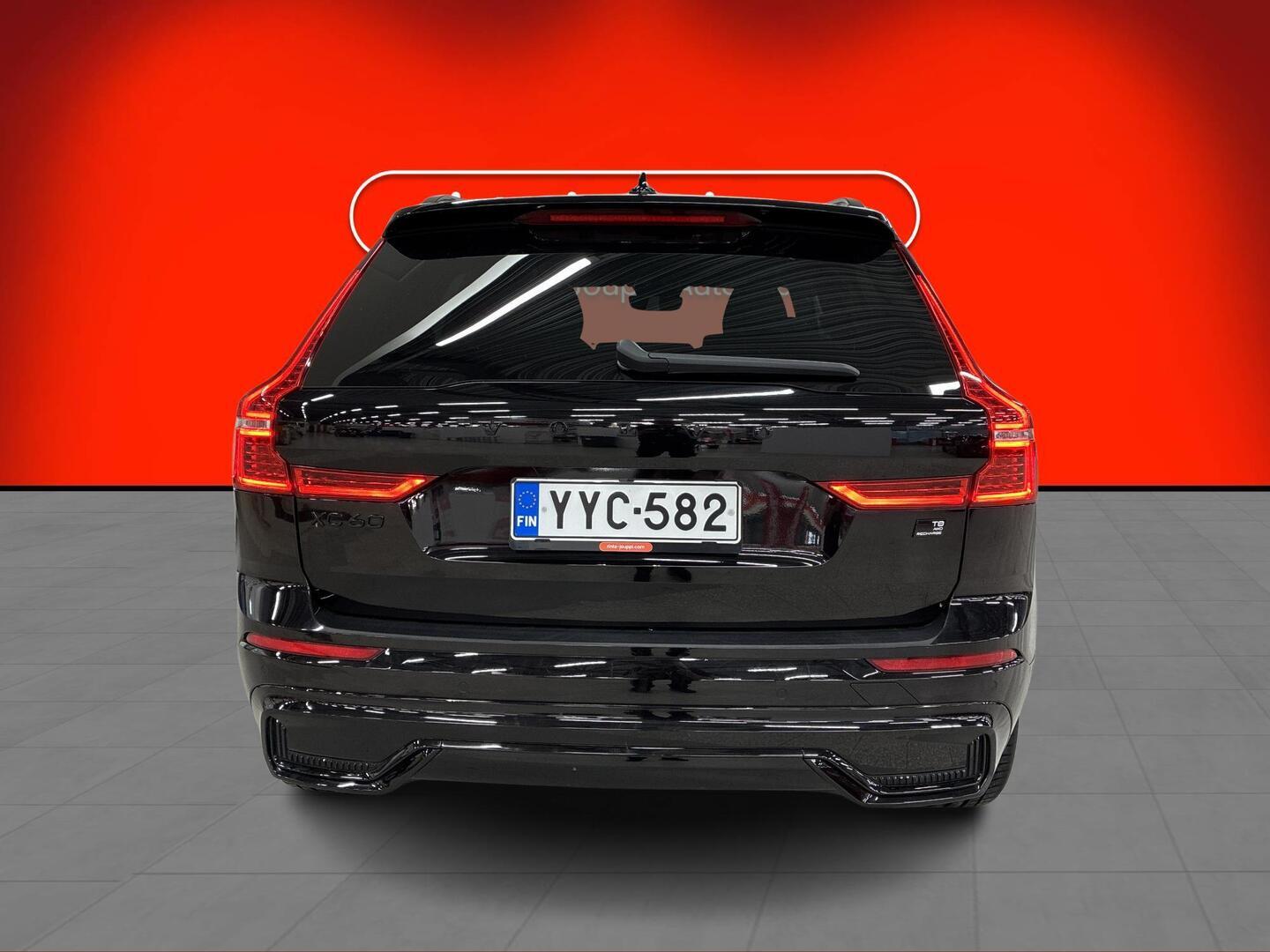 VOLVO XC60 2024