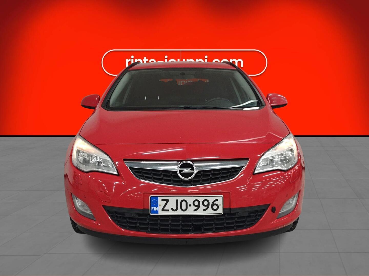 OPEL Astra 2012