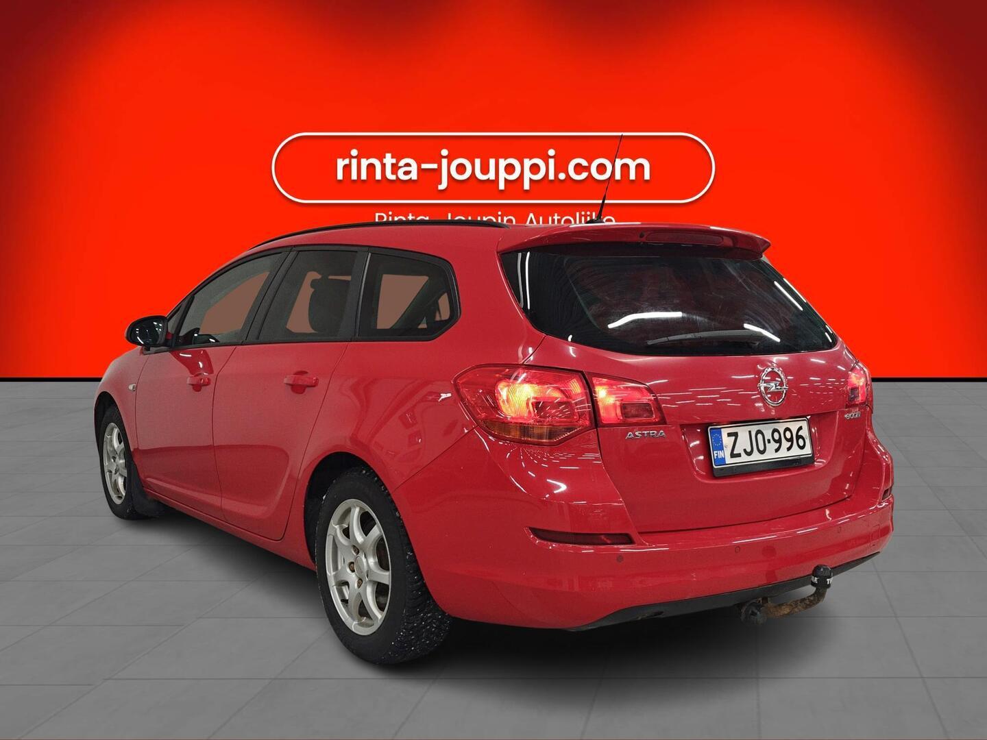 OPEL Astra 2012