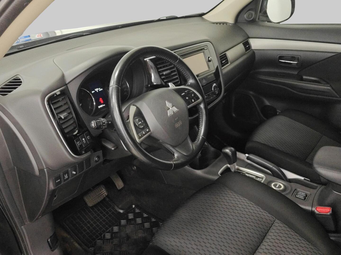 MITSUBISHI Outlander 2014