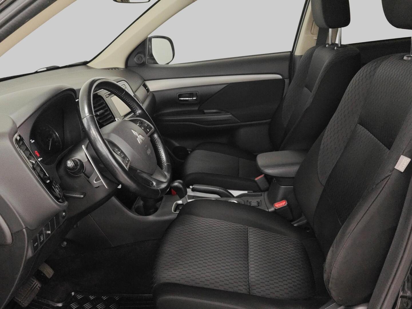 MITSUBISHI Outlander 2014