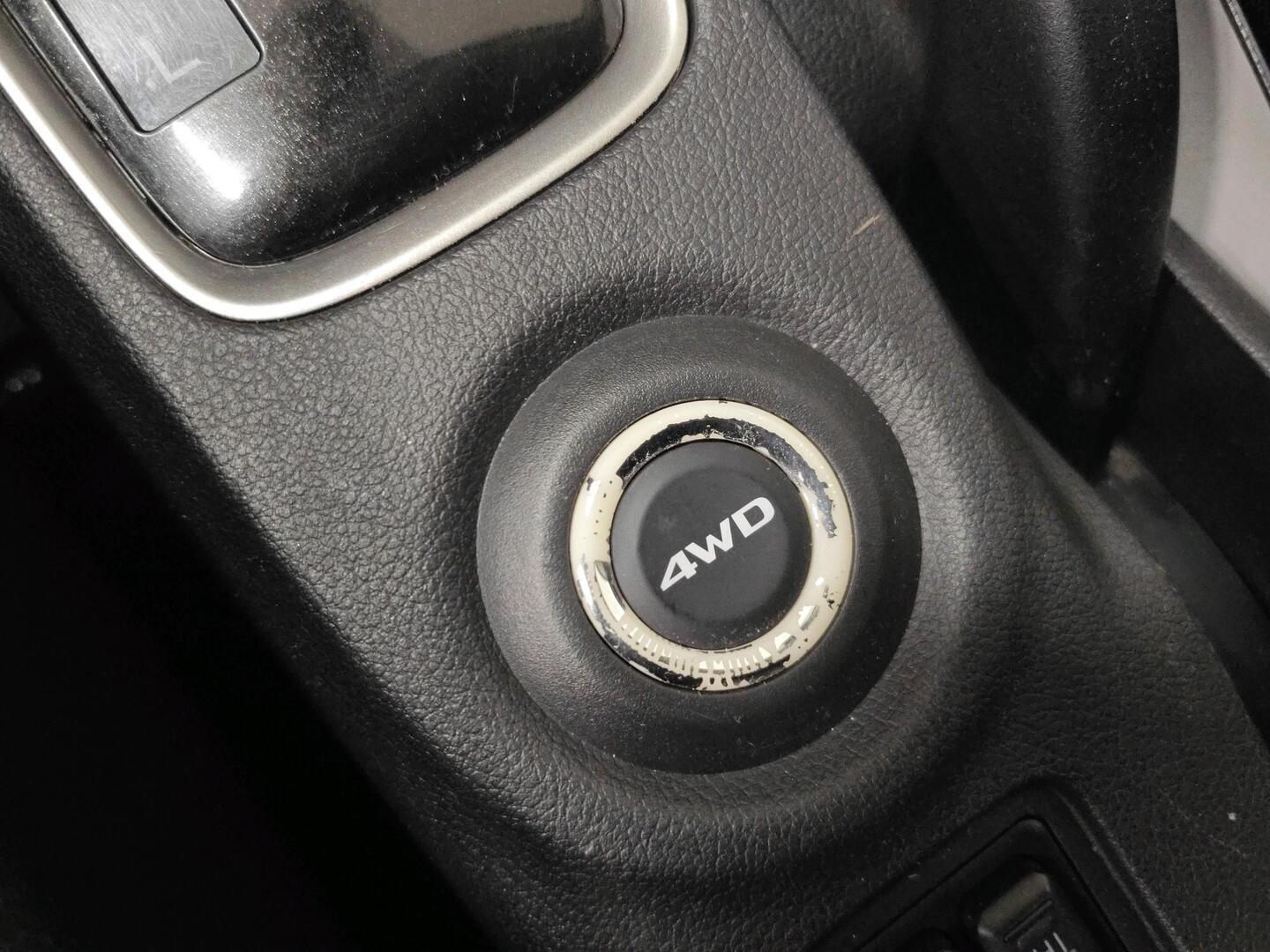 MITSUBISHI Outlander 2014