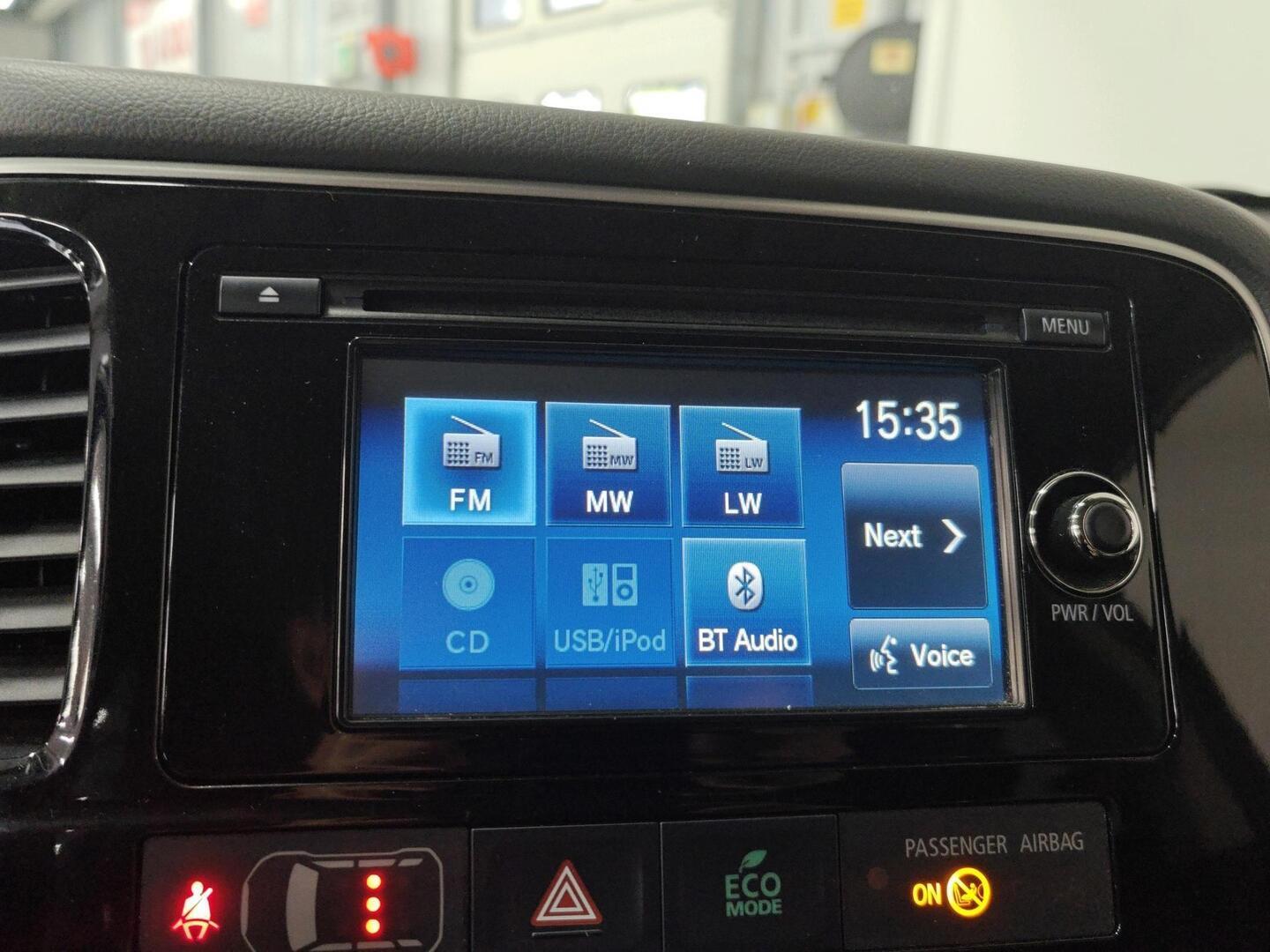 MITSUBISHI Outlander 2014