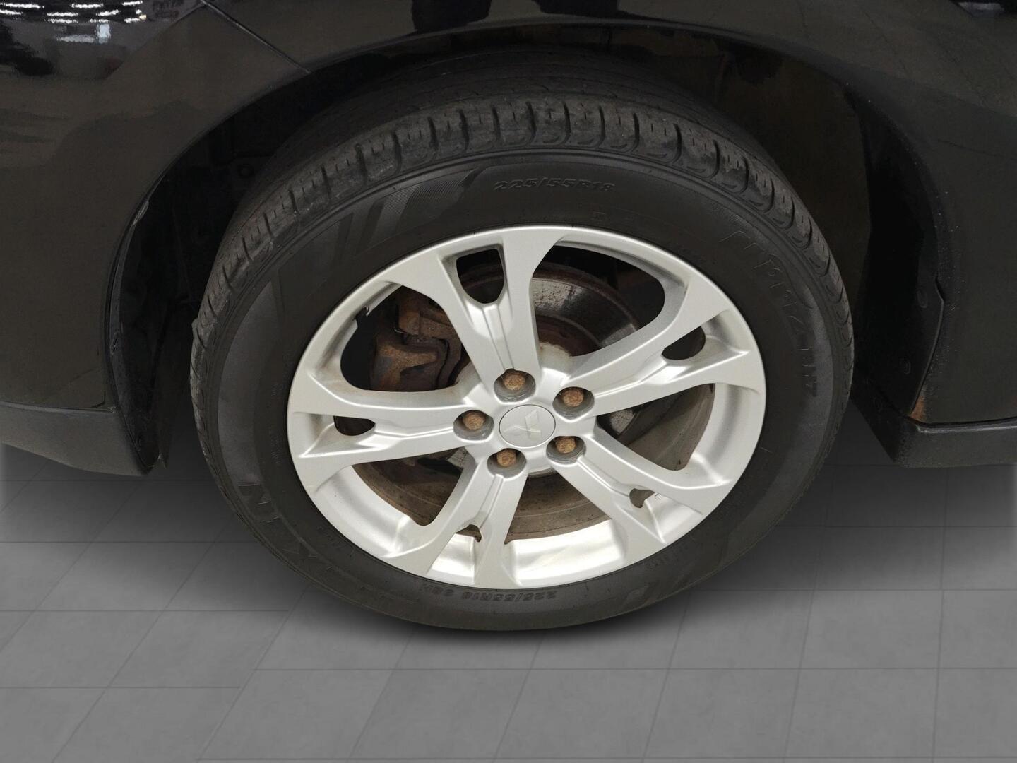 MITSUBISHI Outlander 2014