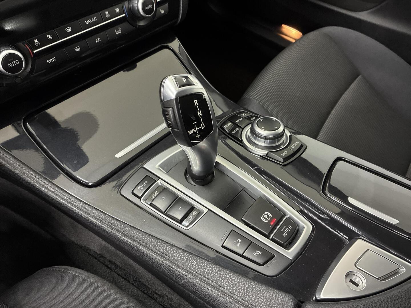 BMW 520 2015