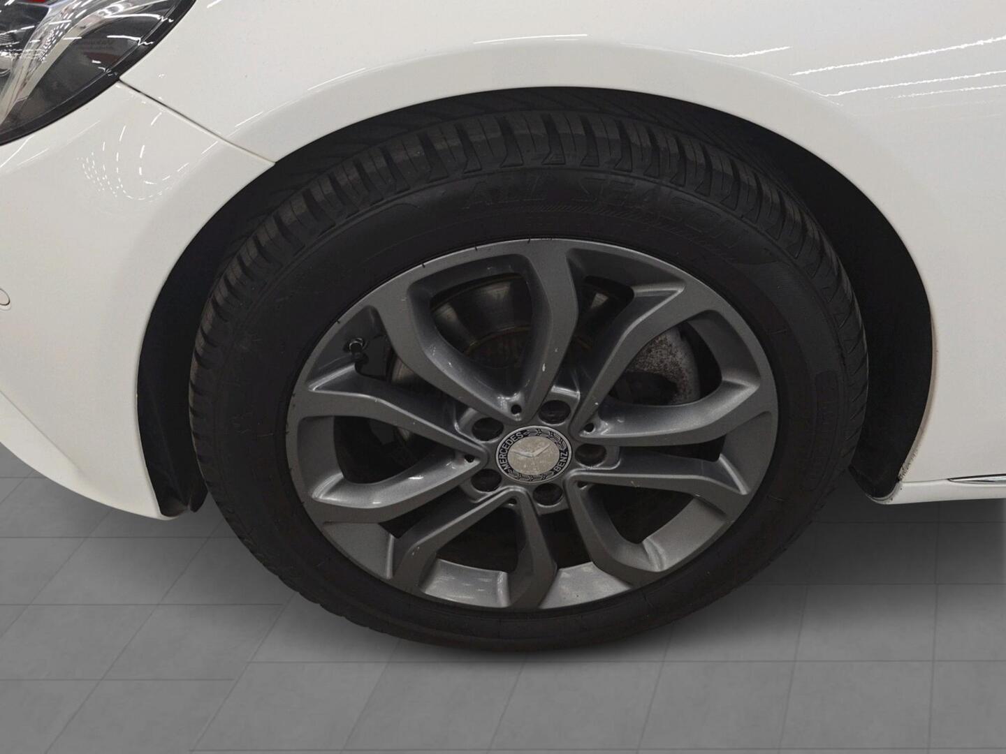 MERCEDES-BENZ C 2016