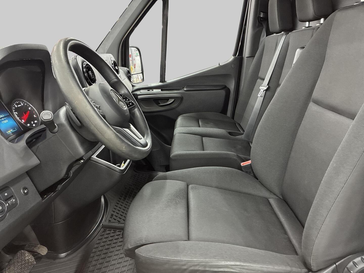 MERCEDES-BENZ Sprinter 2019
