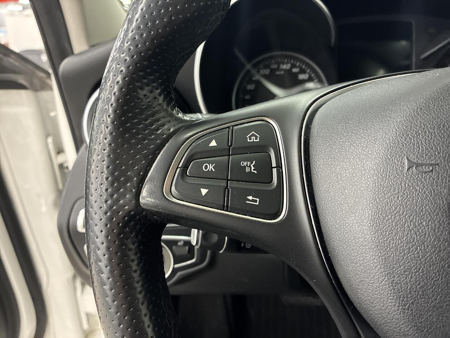 MERCEDES-BENZ C 2015