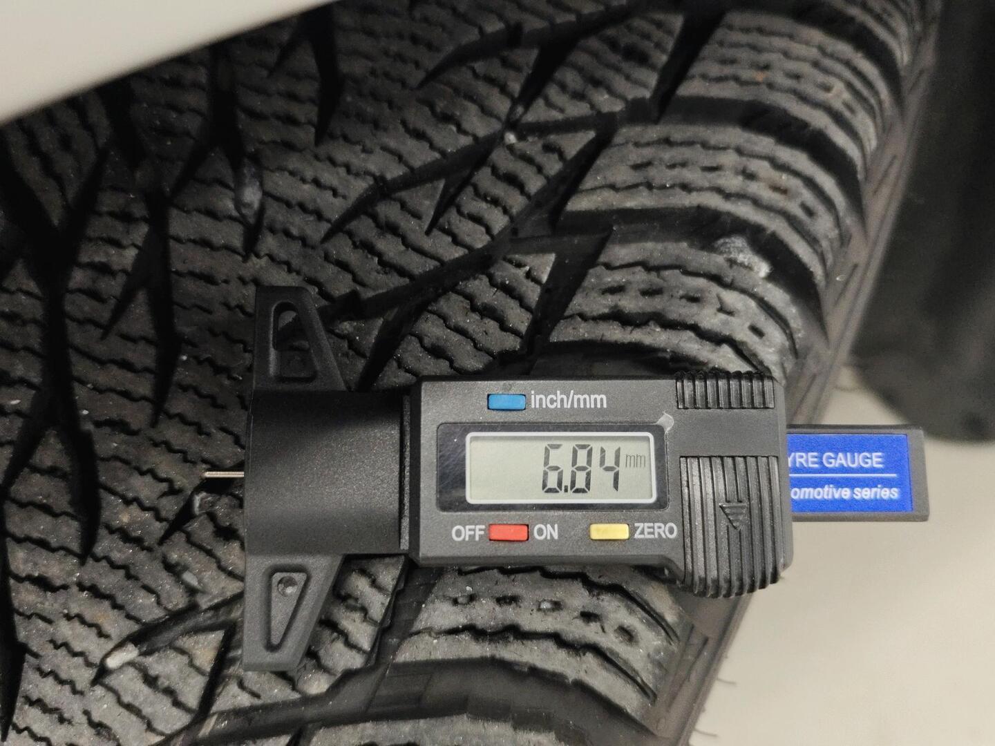 MERCEDES-BENZ B 2020