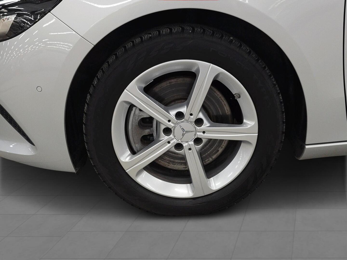 MERCEDES-BENZ B 2020