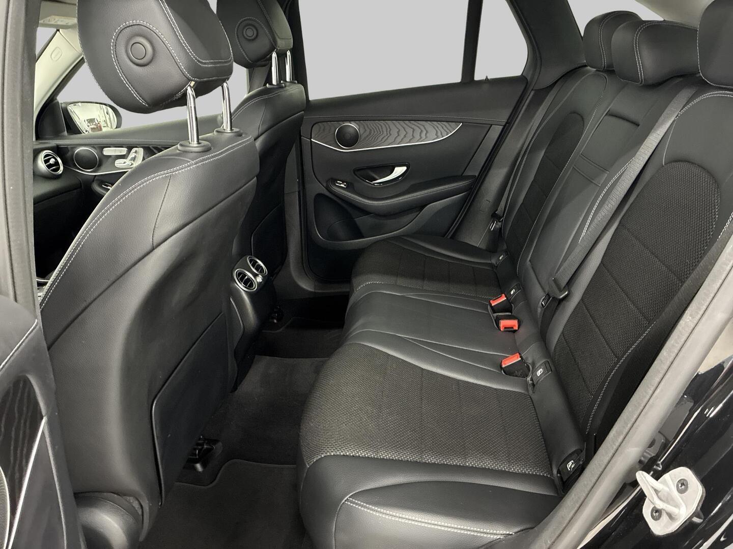 MERCEDES-BENZ GLC 2022