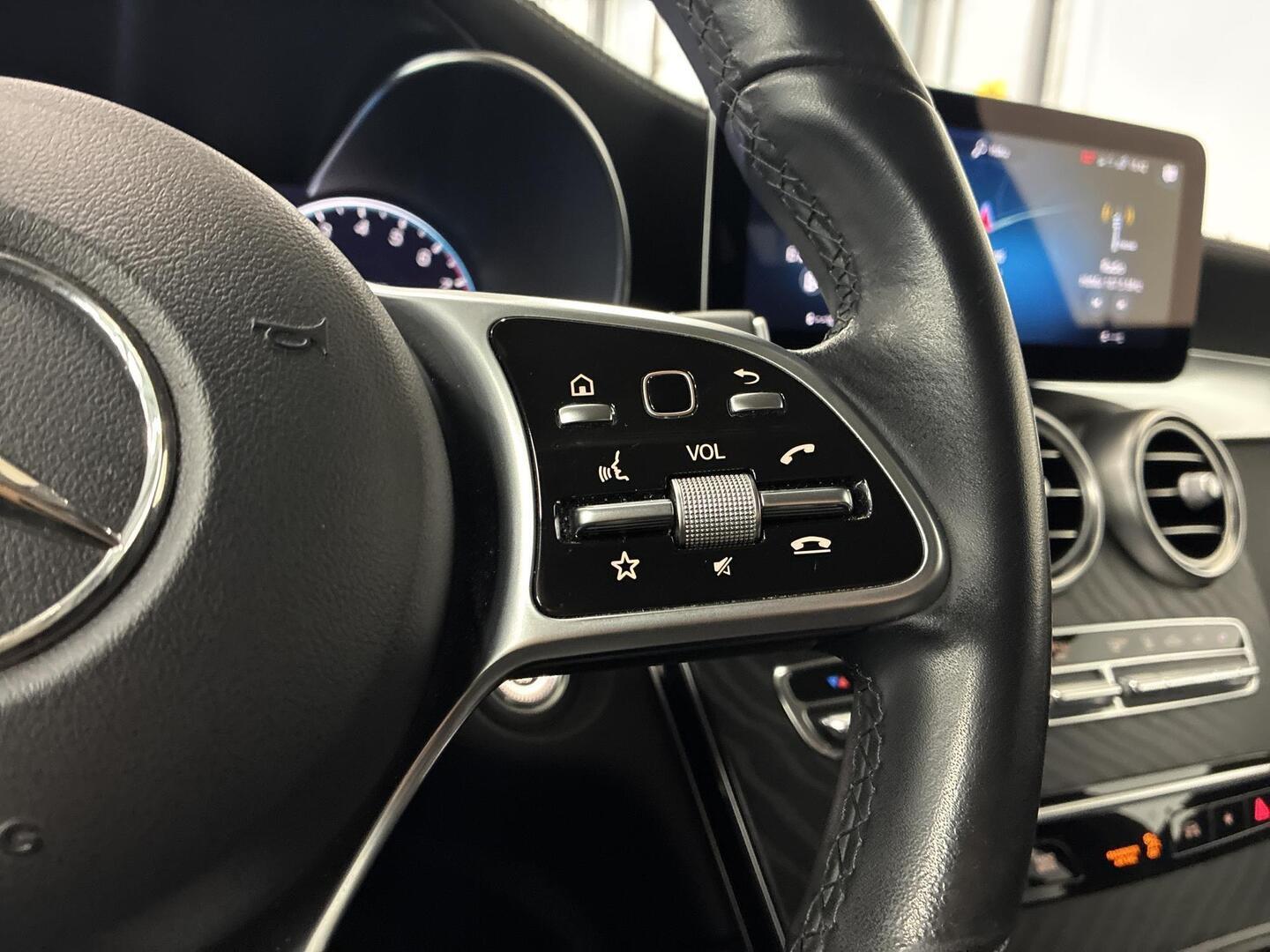 MERCEDES-BENZ GLC 2022
