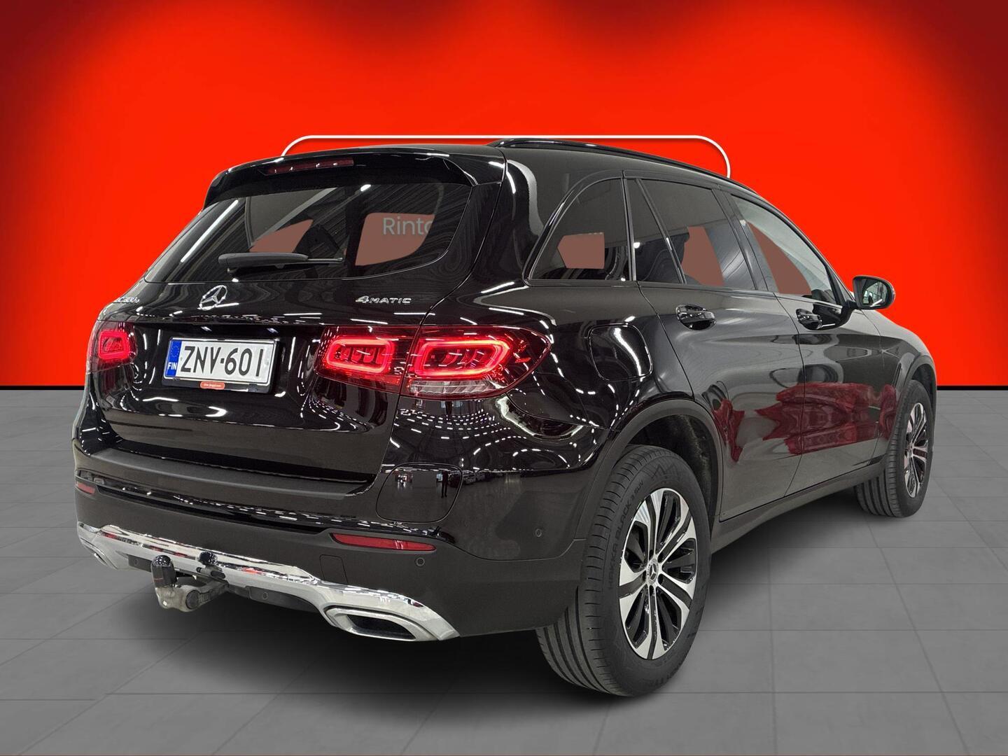 MERCEDES-BENZ GLC 2022