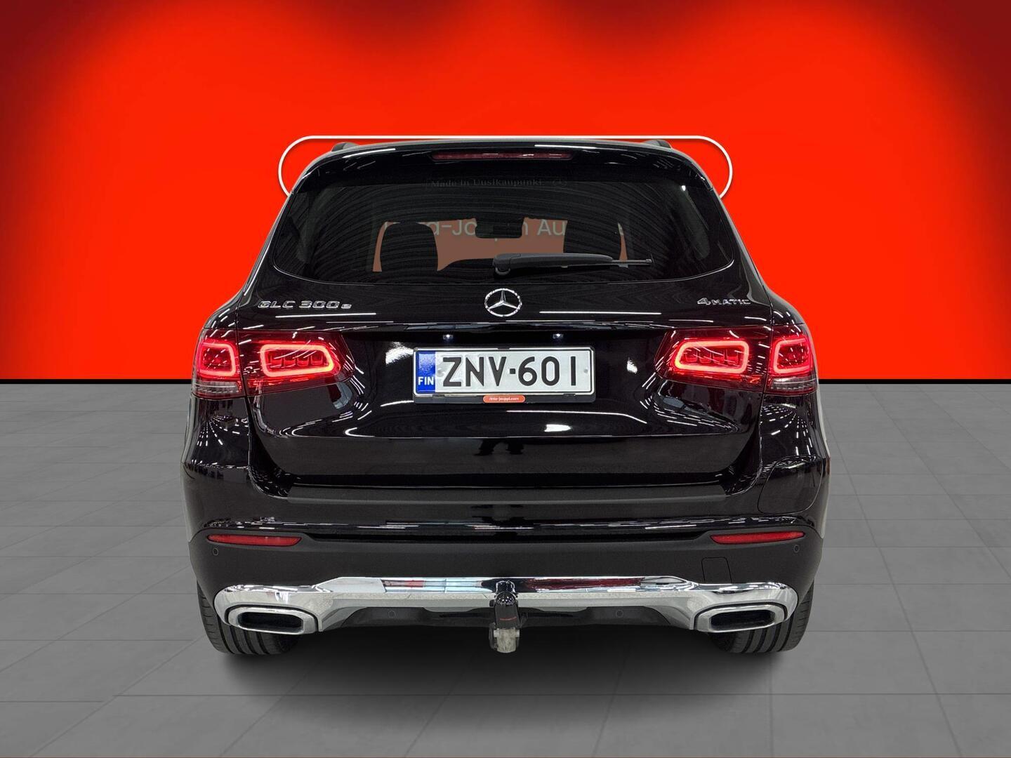 MERCEDES-BENZ GLC 2022