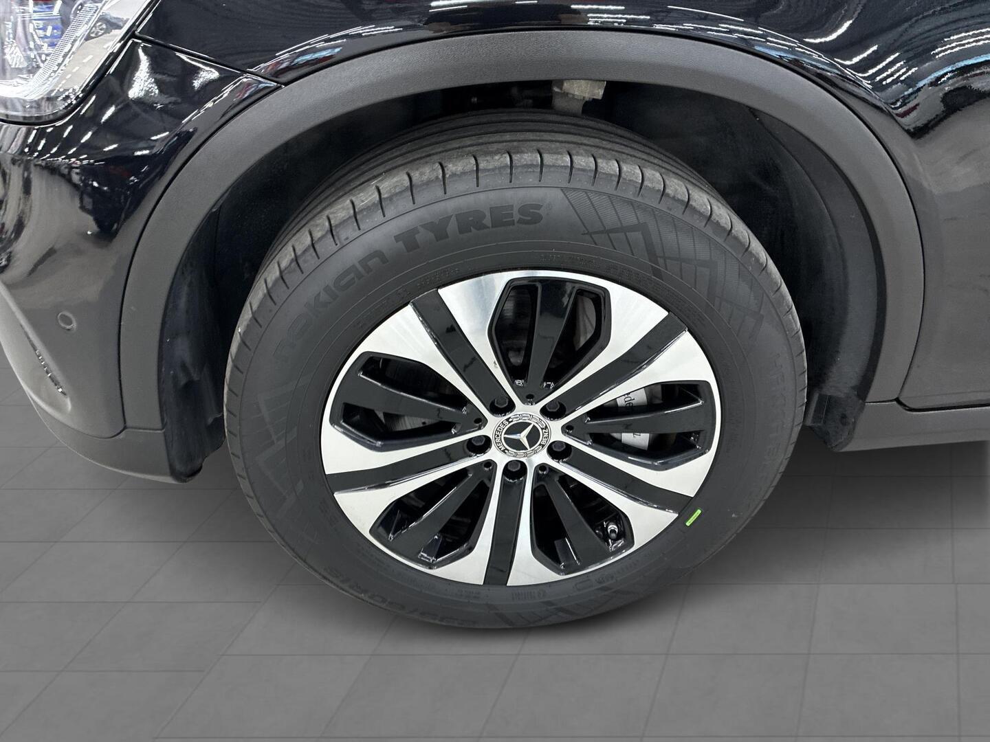 MERCEDES-BENZ GLC 2022