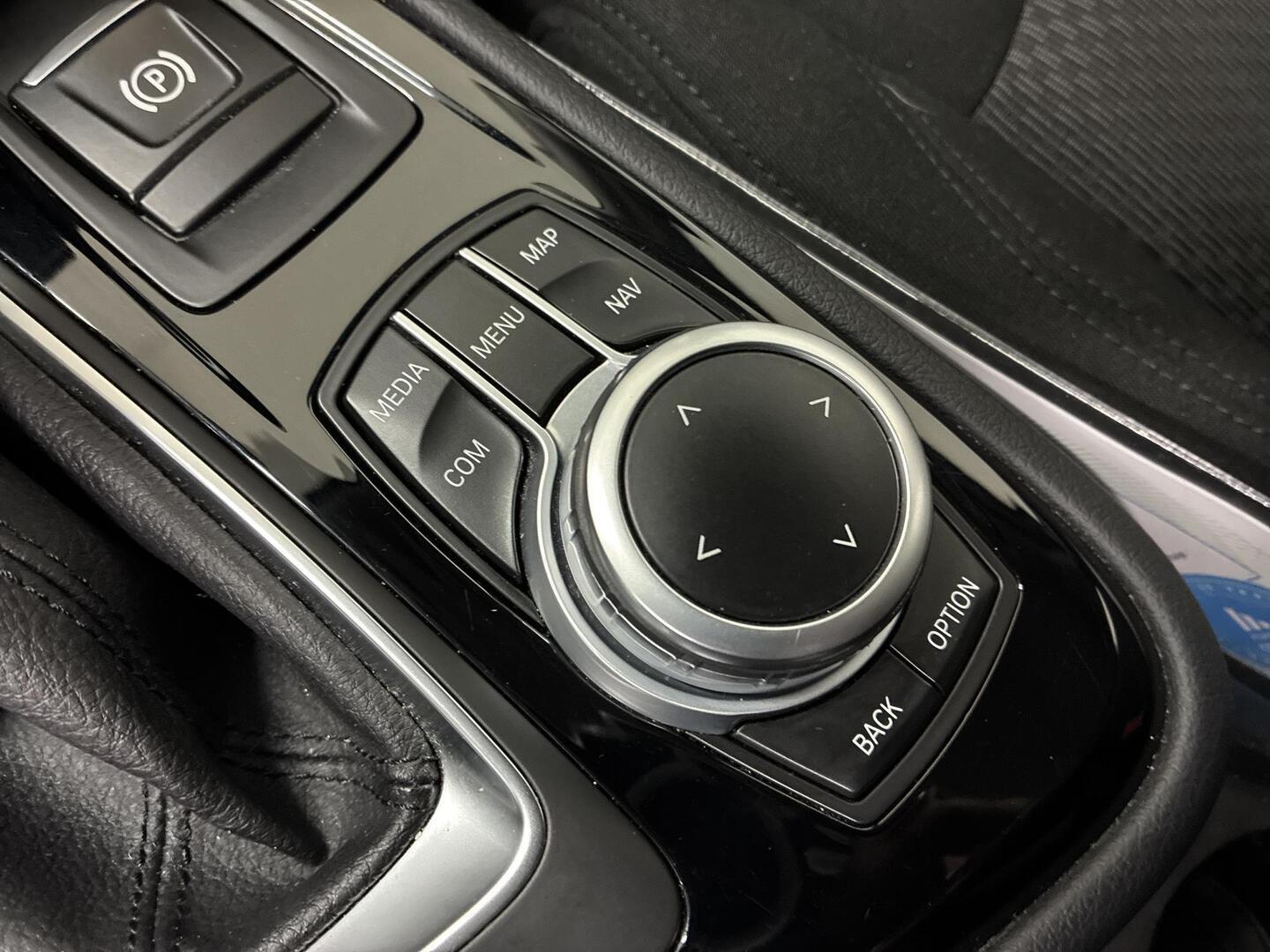 BMW 225 2020