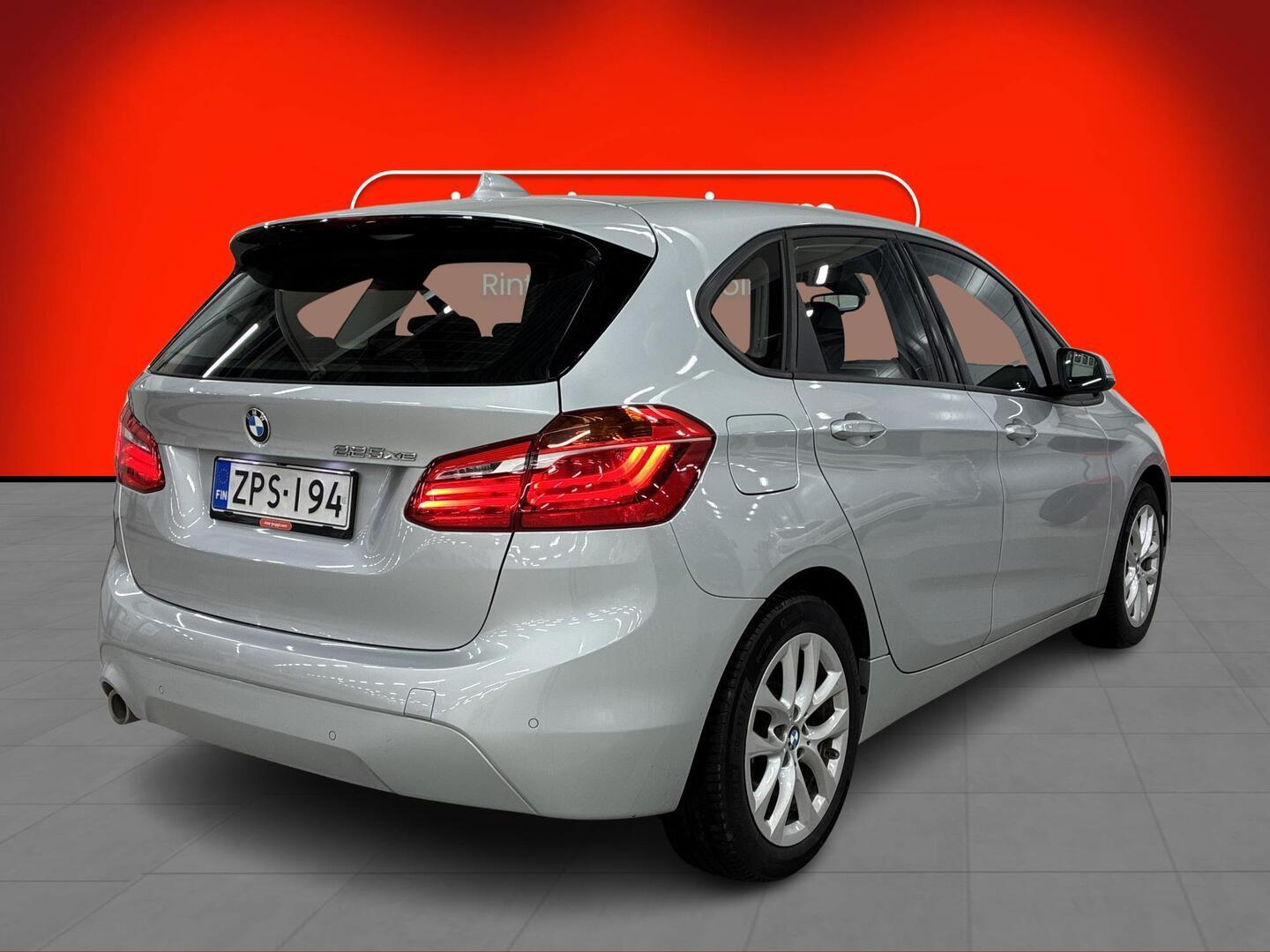 BMW 225 2020