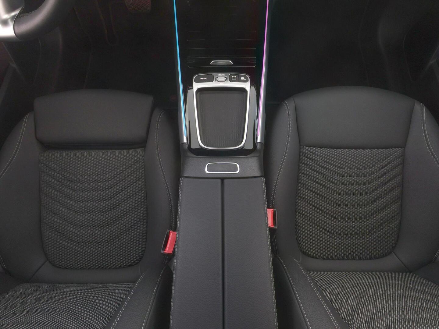 MERCEDES-BENZ EQB 2025