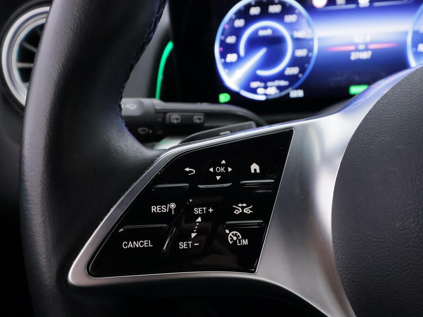 MERCEDES-BENZ EQB 2025