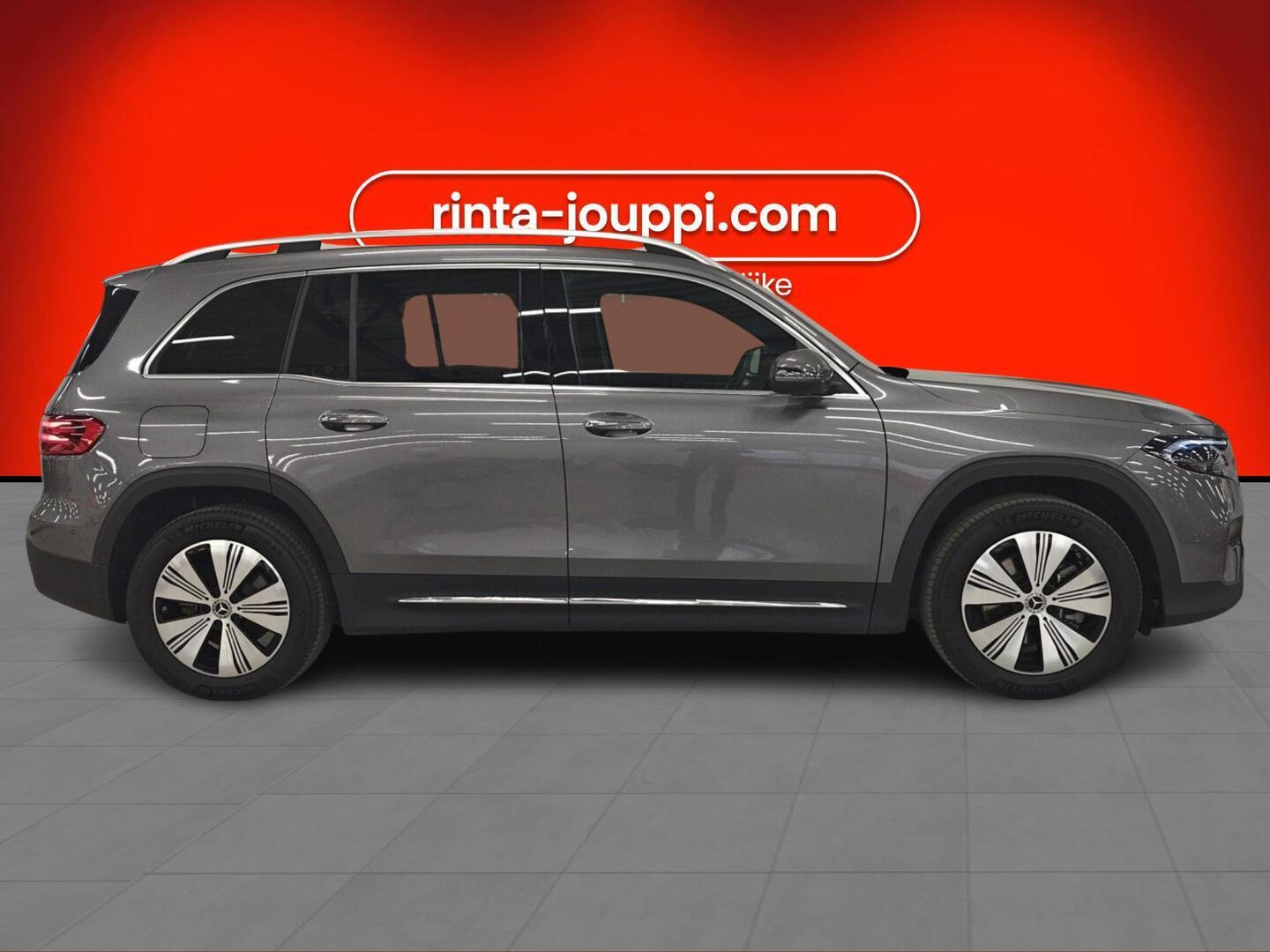 MERCEDES-BENZ EQB 2025