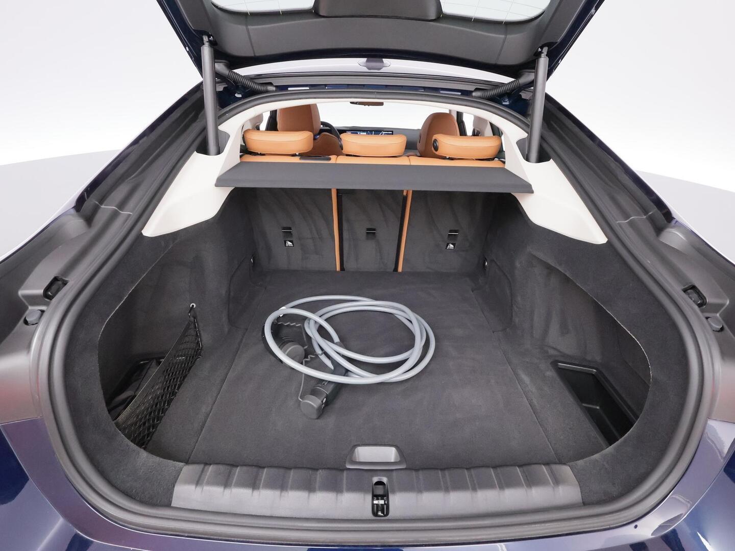BMW i4 2025