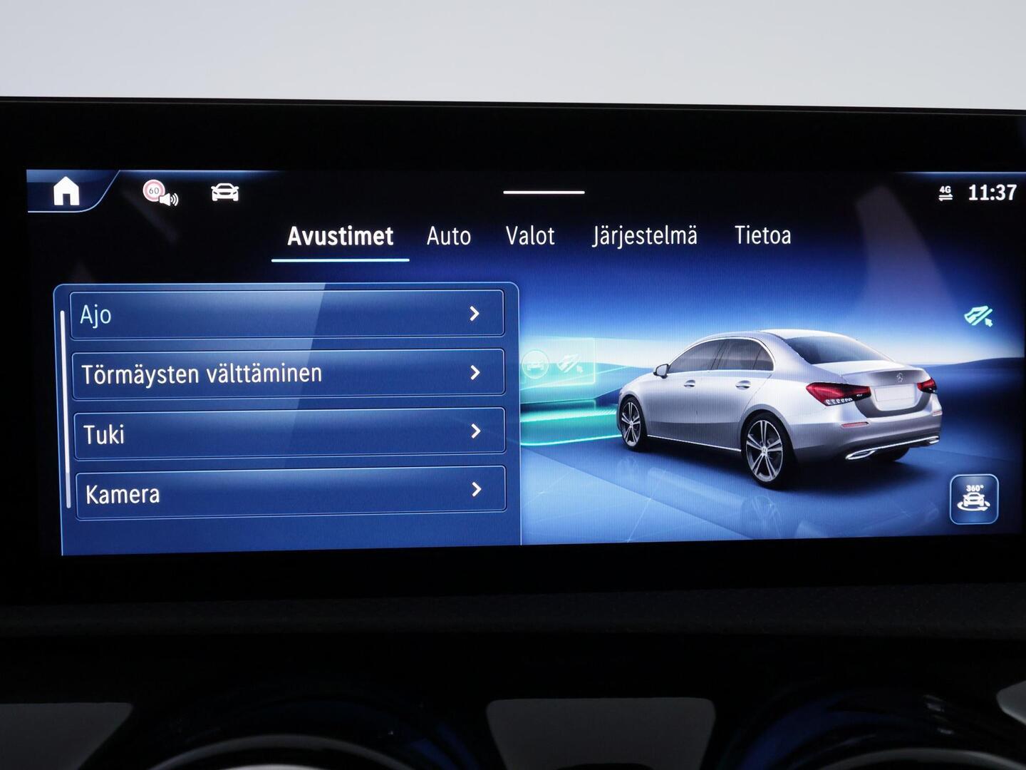 MERCEDES-BENZ A 2024