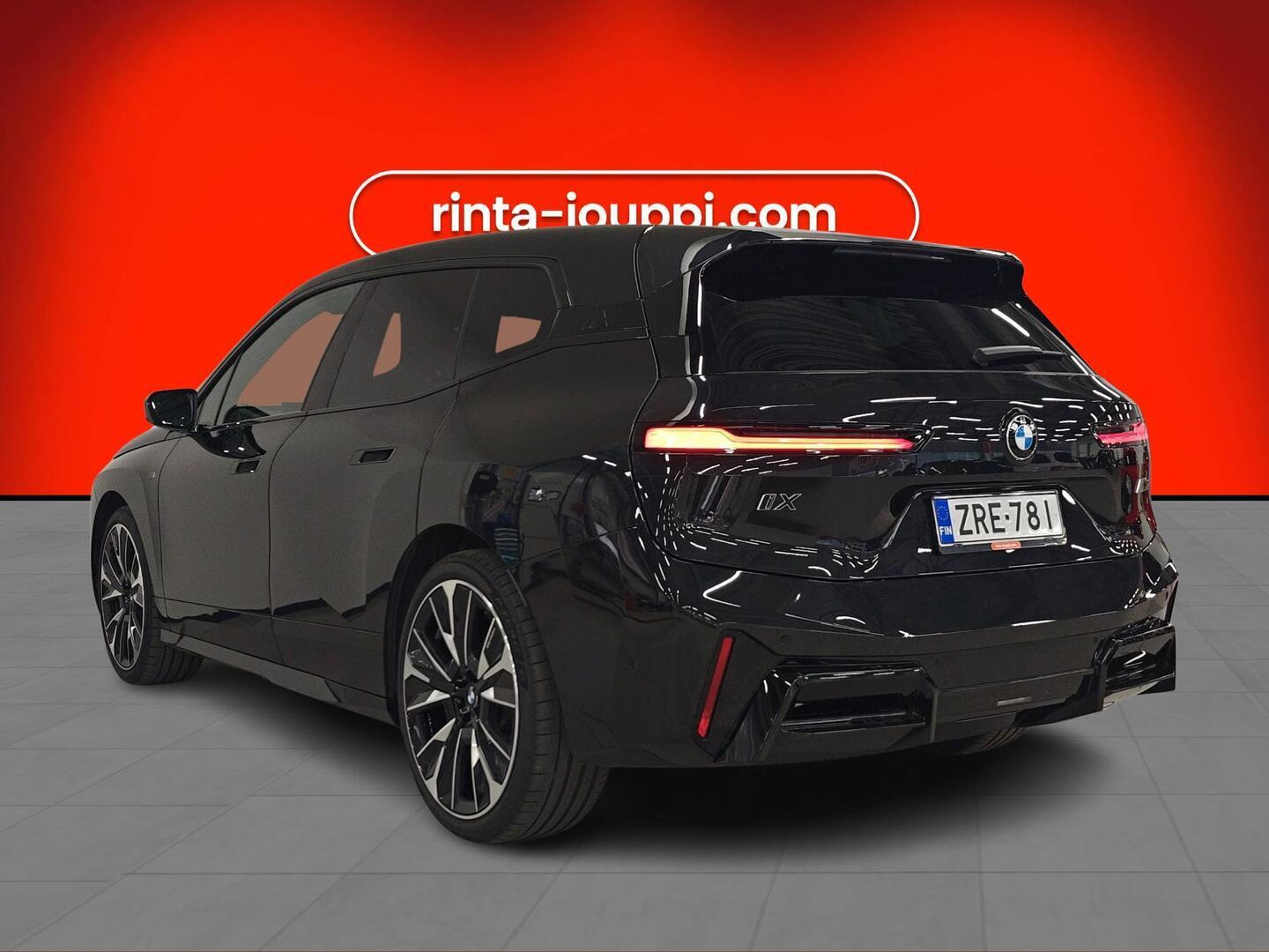 BMW iX 2025