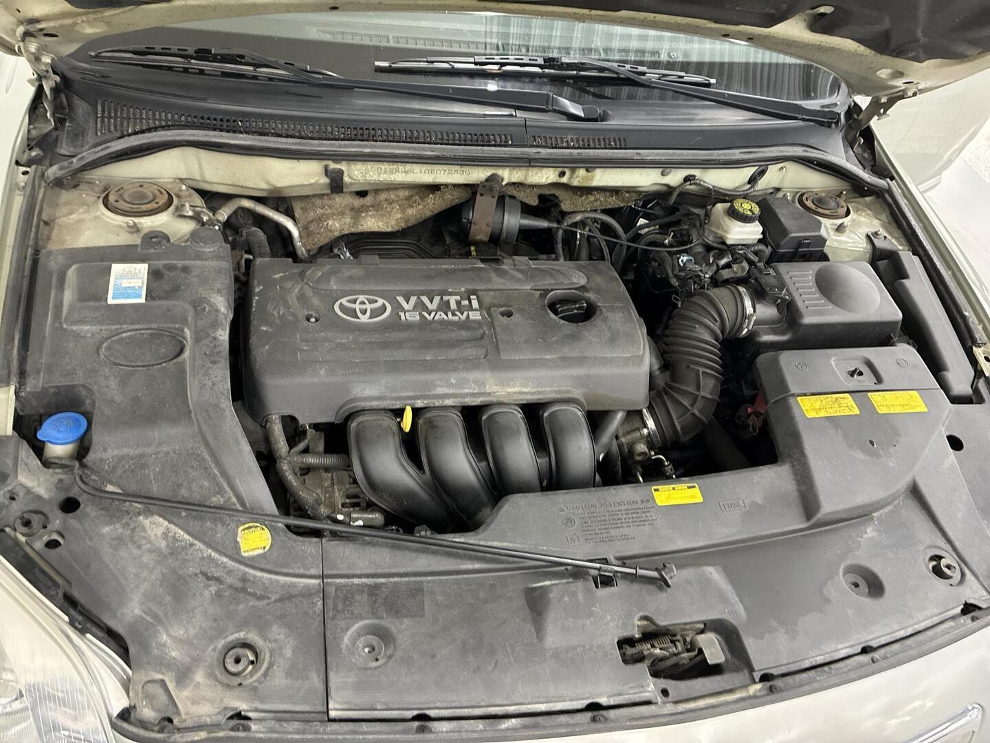 TOYOTA Avensis 2004