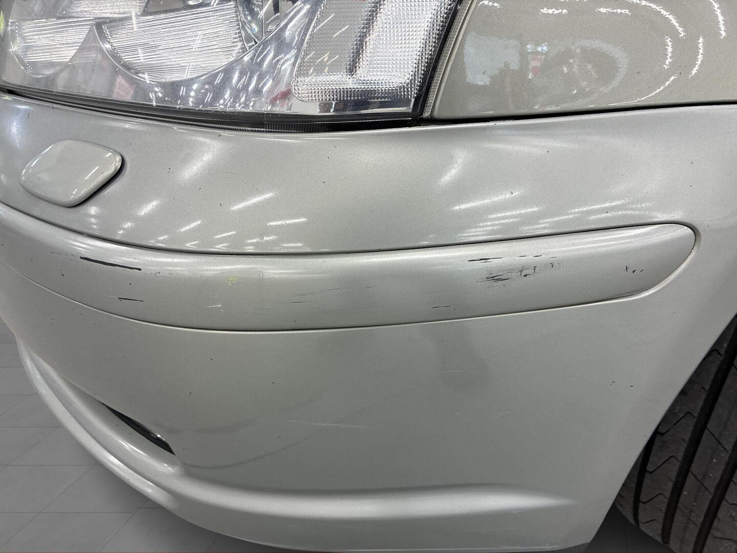TOYOTA Avensis 2004