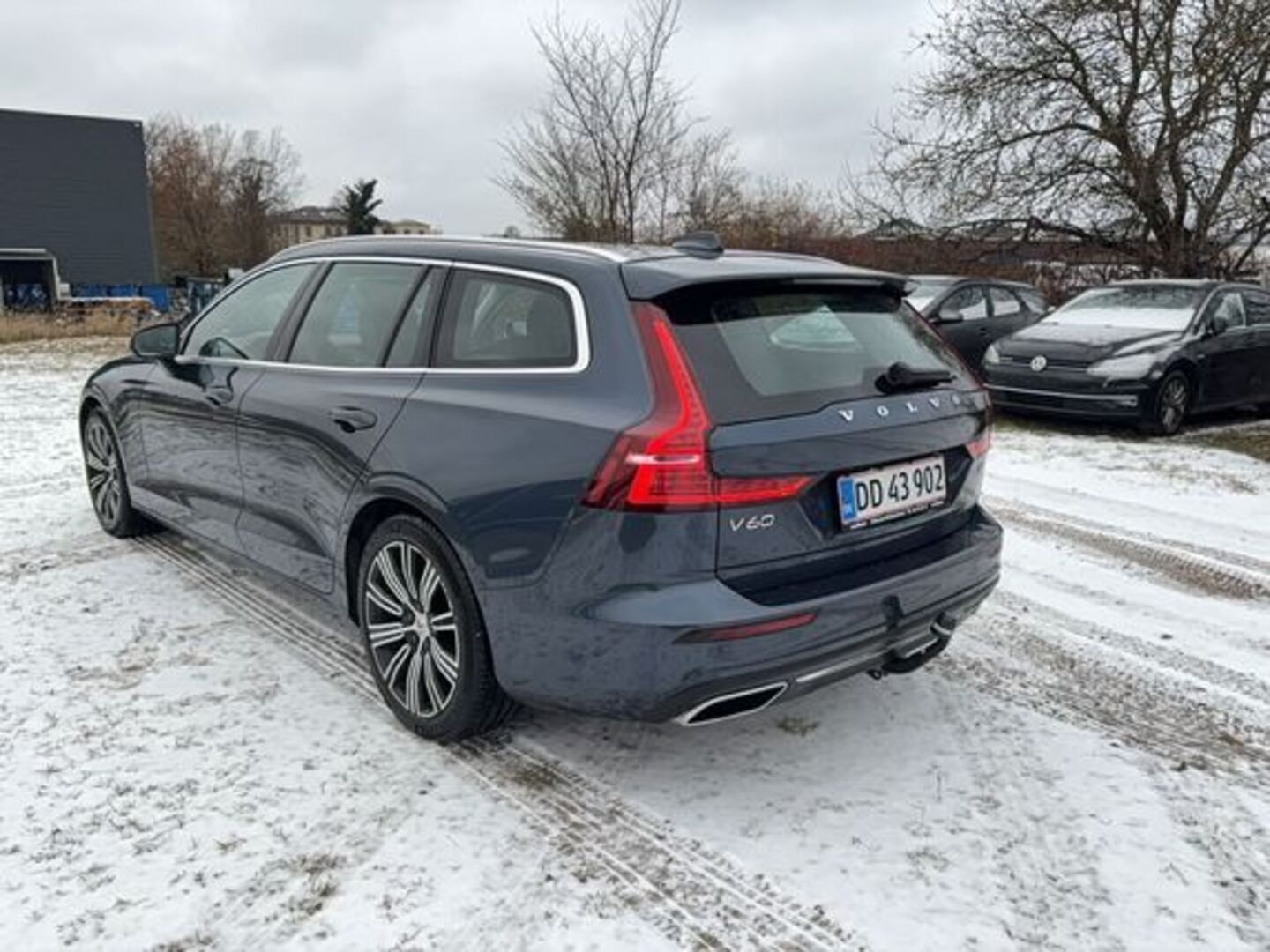 VOLVO V60 2021