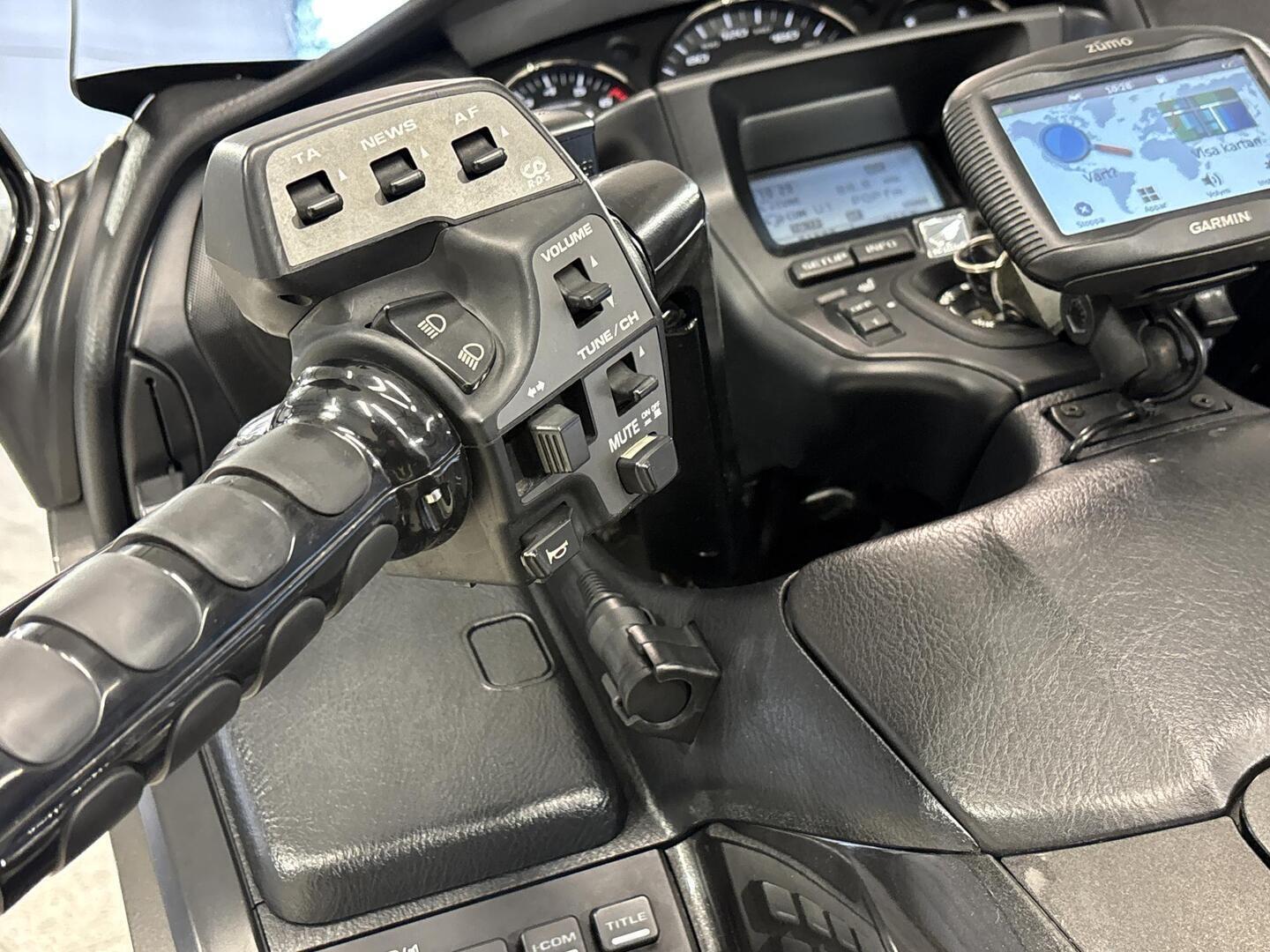 HONDA GL 2016