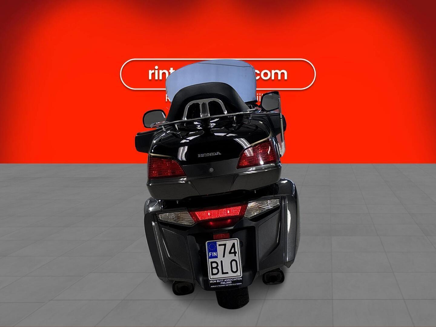 HONDA GL 2016
